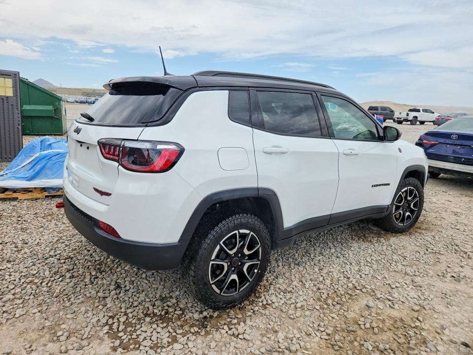 2026 JEEP COMPASS TRAILHAWK TRAILHAWK 3