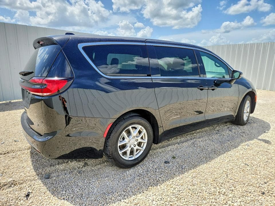 2026 CHRYSLER PACIFICA SELECT SELECT 3