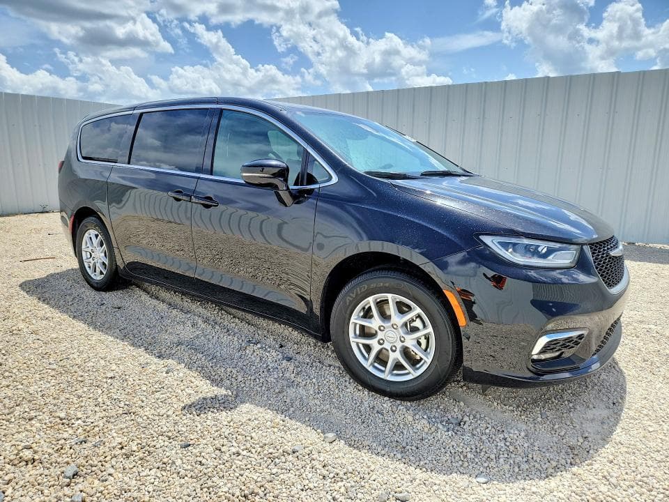 2026 CHRYSLER PACIFICA SELECT SELECT 4