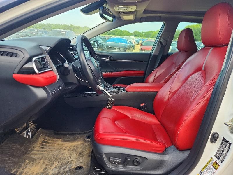 2018 TOYOTA CAMRY XSE 7