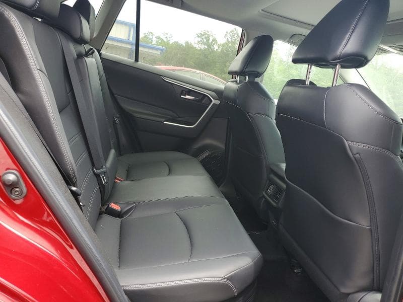 2022 TOYOTA RAV4 XLE PREMIUM 11