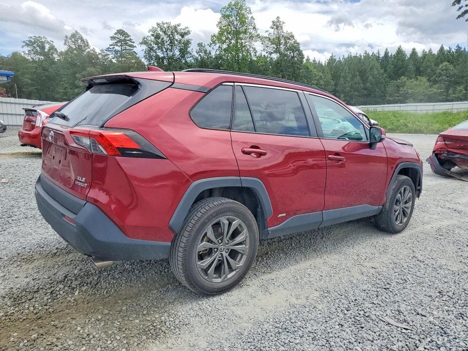 2022 TOYOTA RAV4 XLE PREMIUM 3