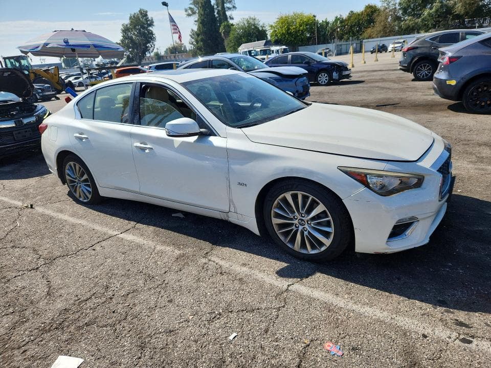 2018 INFINITI Q50 3.0T LUXE 4