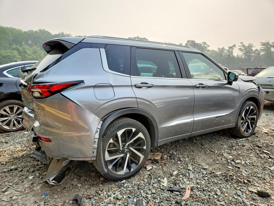 2022 MITSUBISHI OUTLANDER SEL 3