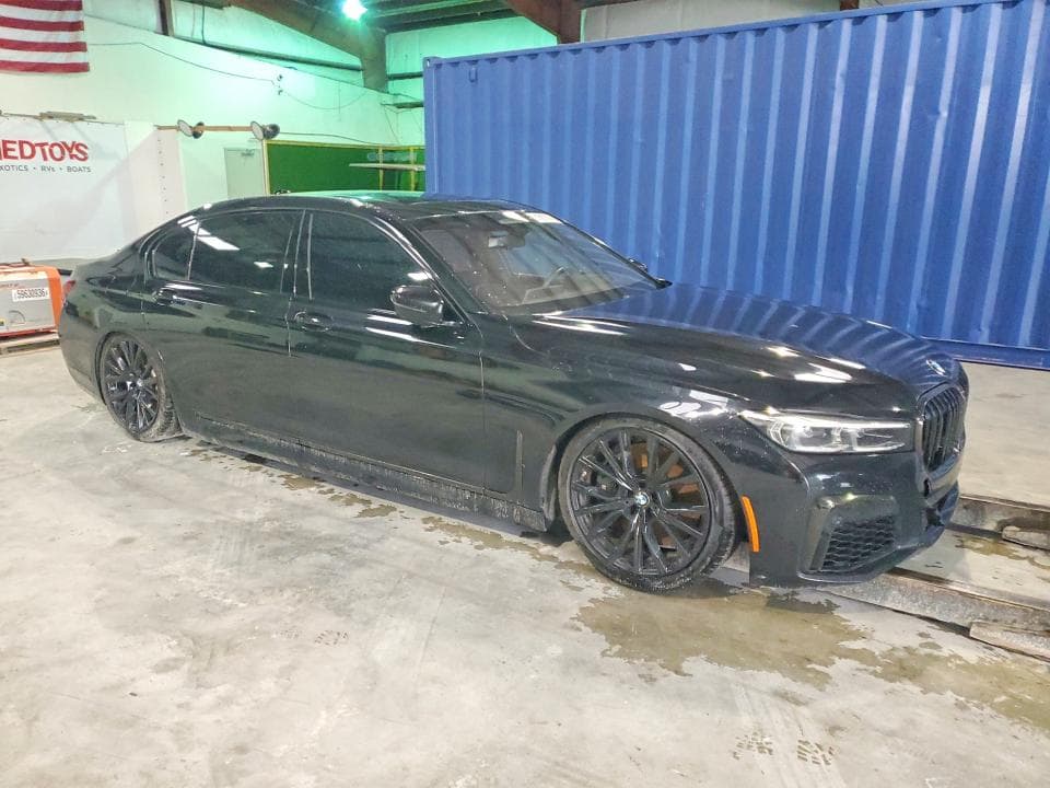 2022 BMW 750 XI 4