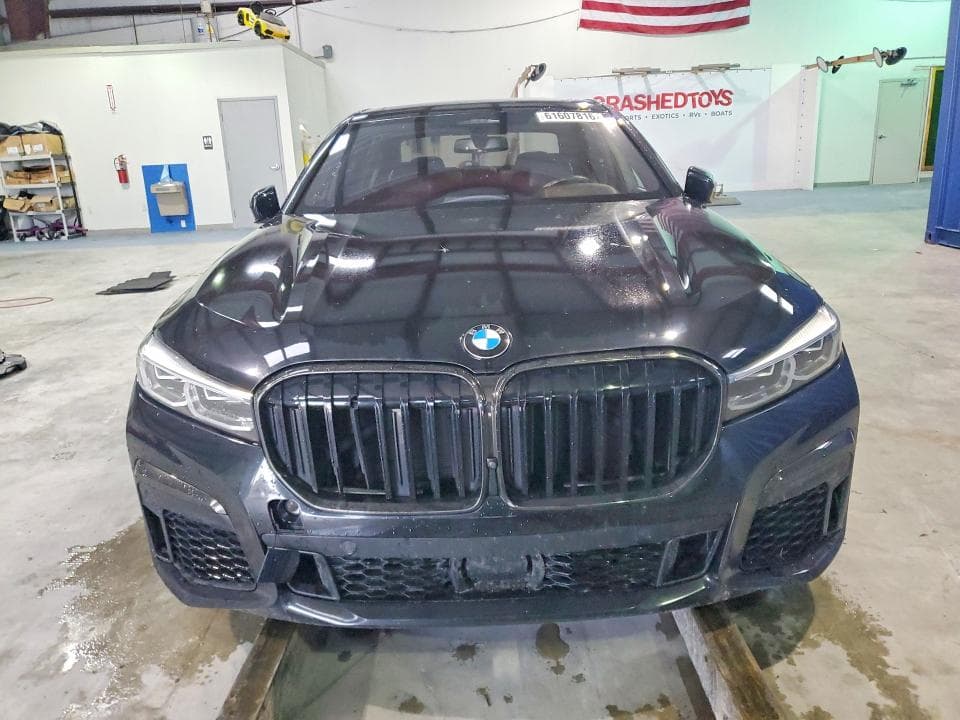 2022 BMW 750 XI 5