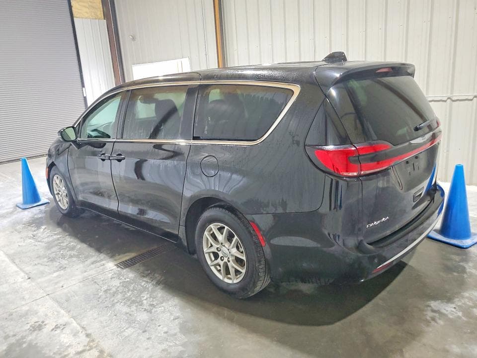 2024 CHRYSLER PACIFICA TOURING L 2