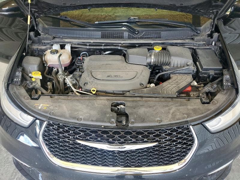2024 CHRYSLER PACIFICA TOURING L 12