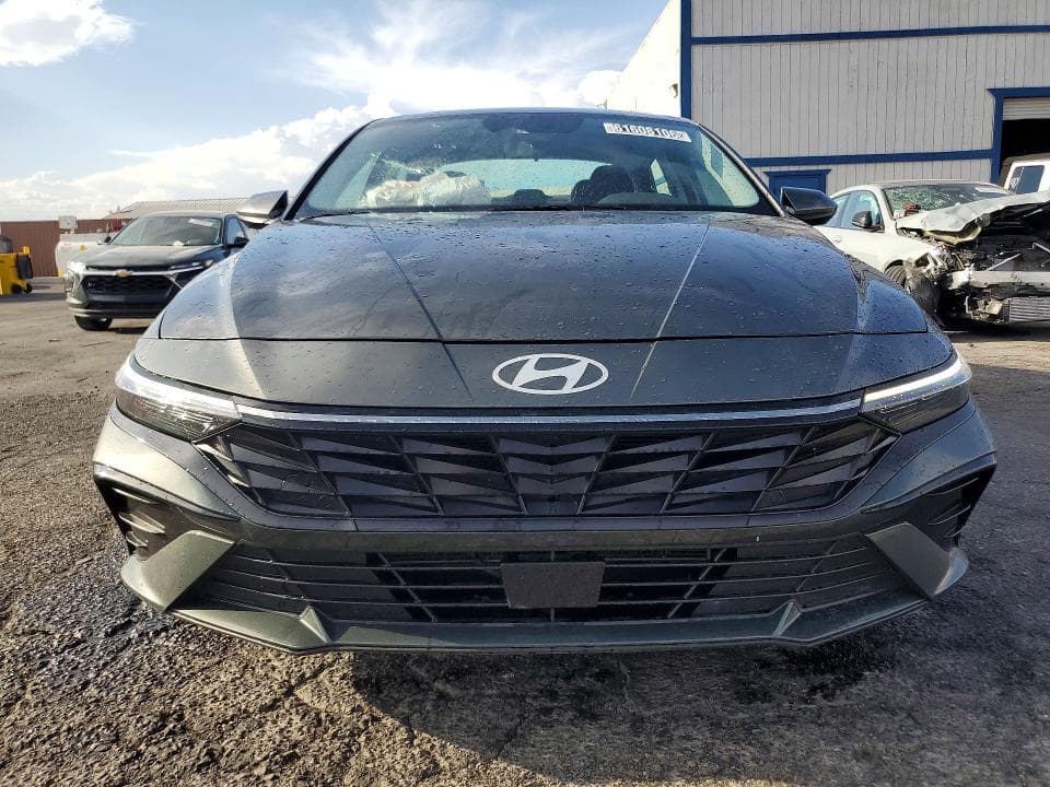 2025 HYUNDAI ELANTRA SEL 5