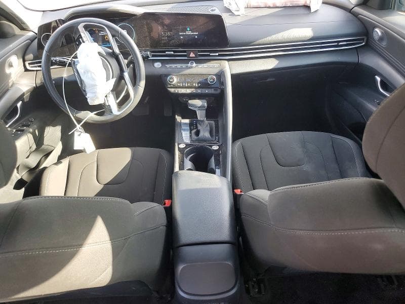 2025 HYUNDAI ELANTRA SEL 8