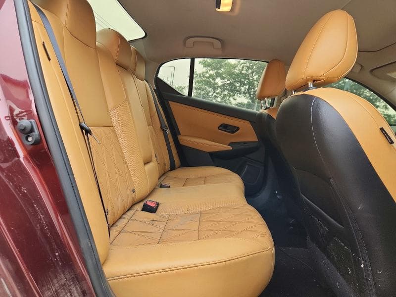 2025 NISSAN SENTRA SV 10