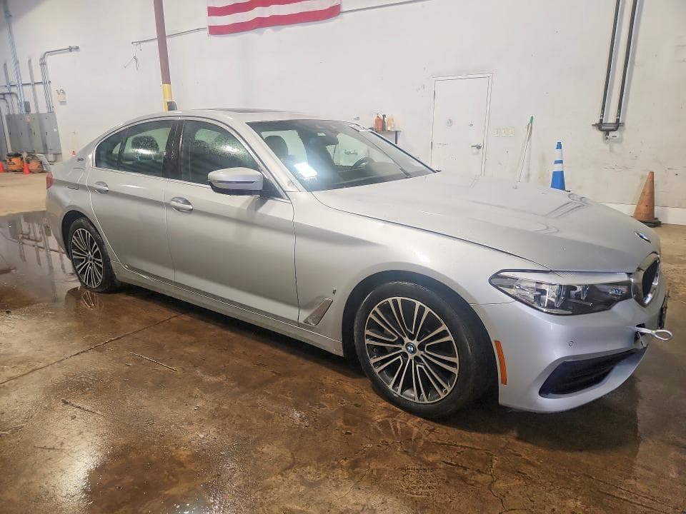 2019 BMW 530XE 4