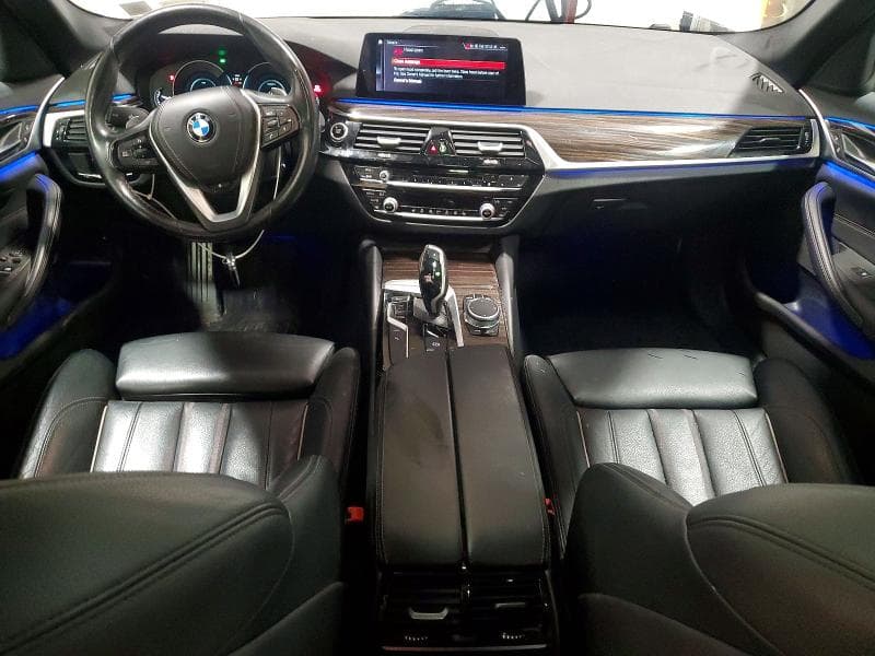 2019 BMW 530XE 8
