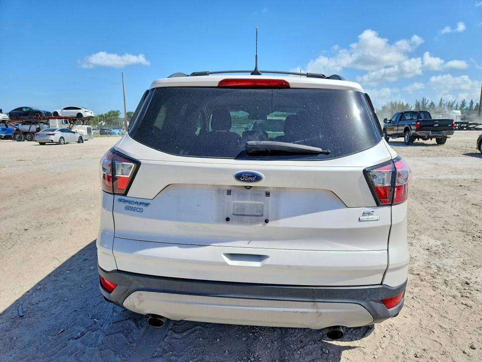 2018 FORD ESCAPE SE 6