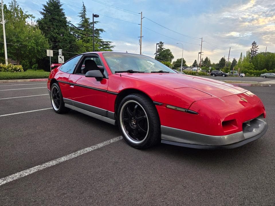 1986 PONTIAC FIERO GT
