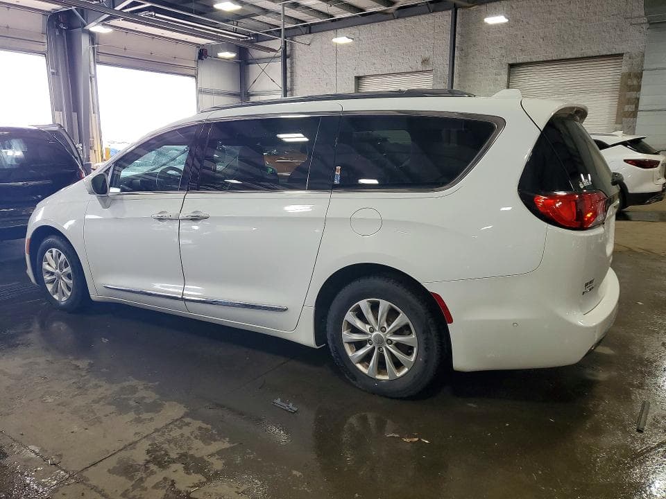 2018 CHRYSLER PACIFICA TOURING L 2