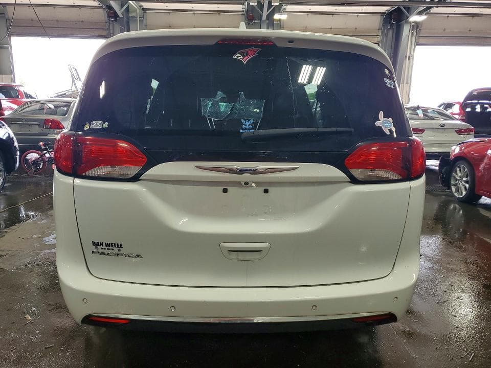 2018 CHRYSLER PACIFICA TOURING L 6