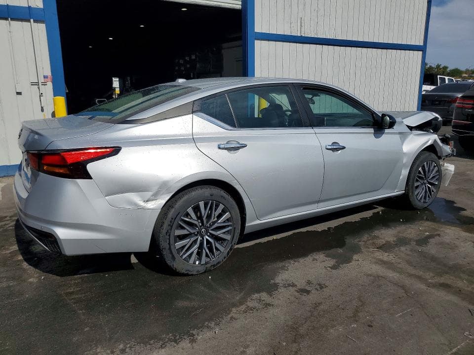 2025 NISSAN ALTIMA SV 3