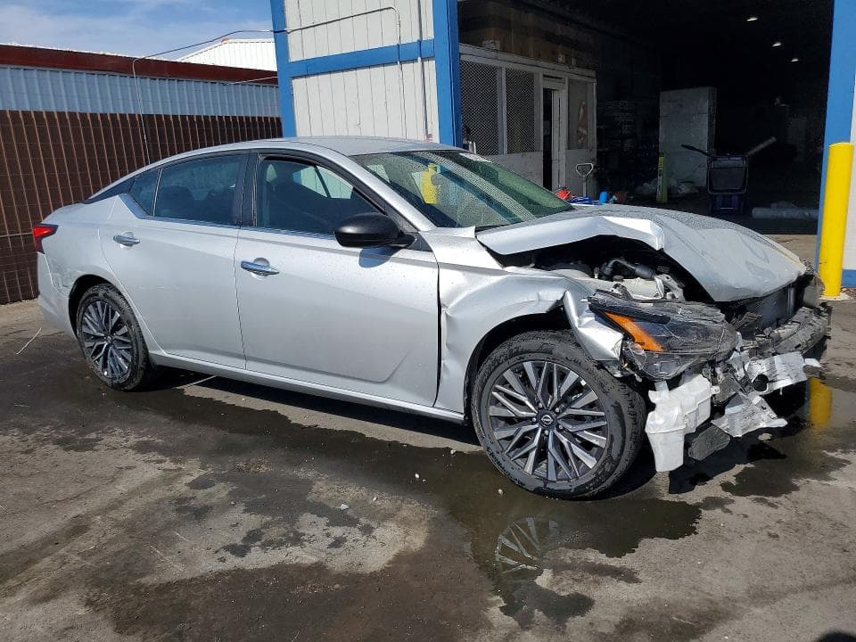 2025 NISSAN ALTIMA SV 4