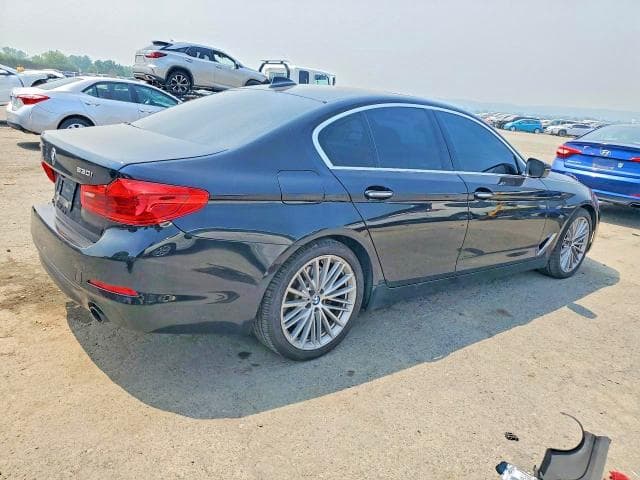 2017 BMW 530 XI 3