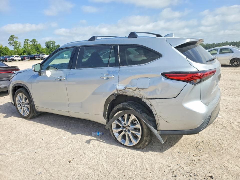 2022 TOYOTA HIGHLANDER LIMITED 2