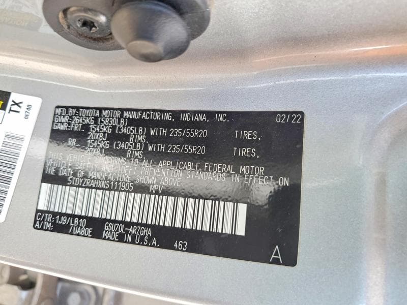 2022 TOYOTA HIGHLANDER LIMITED 13