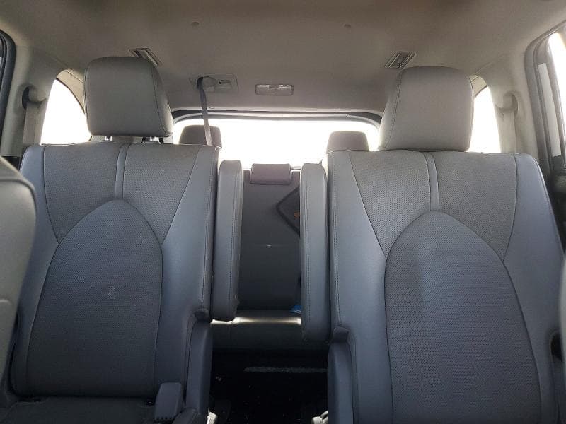 2022 TOYOTA HIGHLANDER LIMITED 10