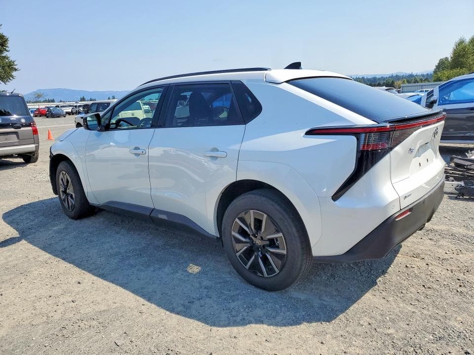 2026 TOYOTA BZ XLE PLUS 2