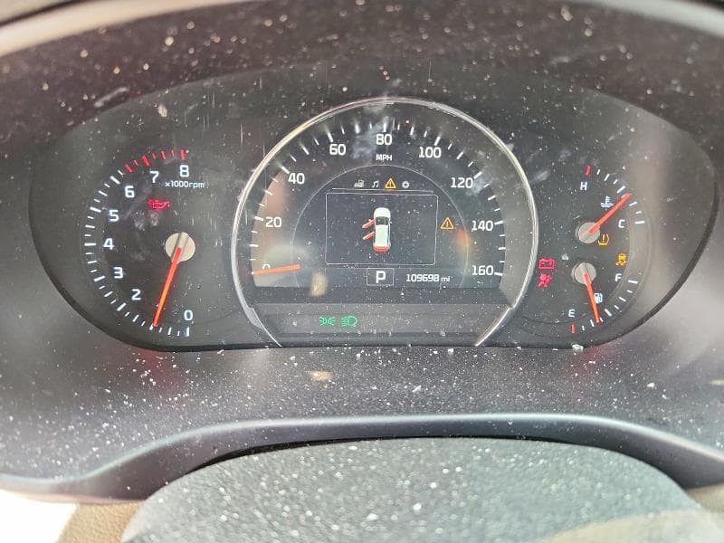 2017 KIA SORENTO EX 9