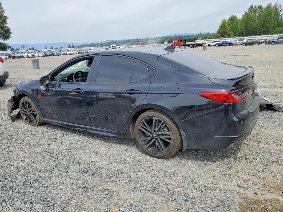 2025 TOYOTA CAMRY XSE 2
