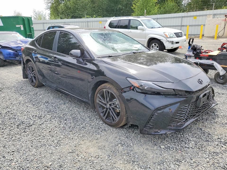2025 TOYOTA CAMRY XSE 4