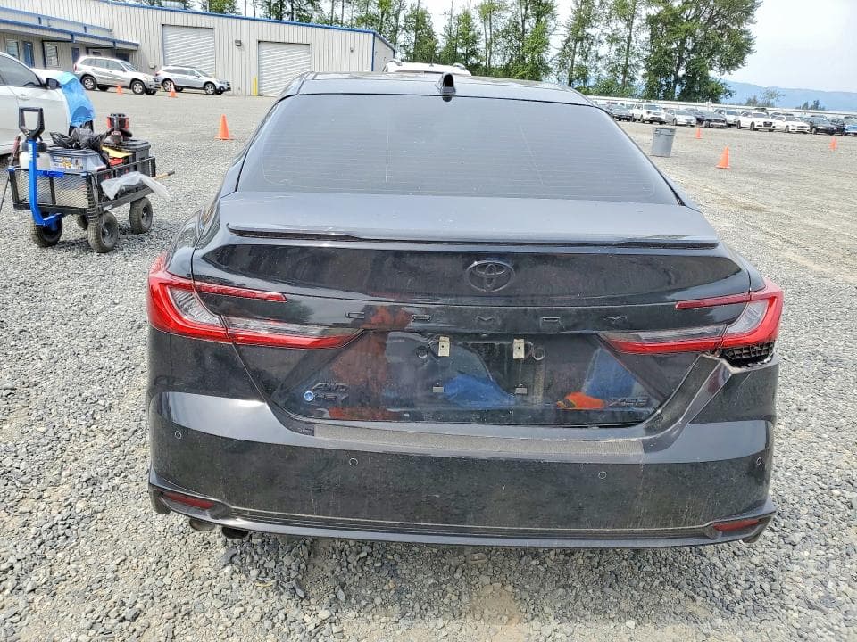 2025 TOYOTA CAMRY XSE 6