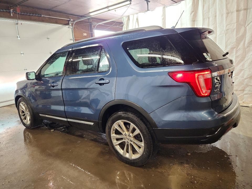 2018 FORD EXPLORER XLT 2