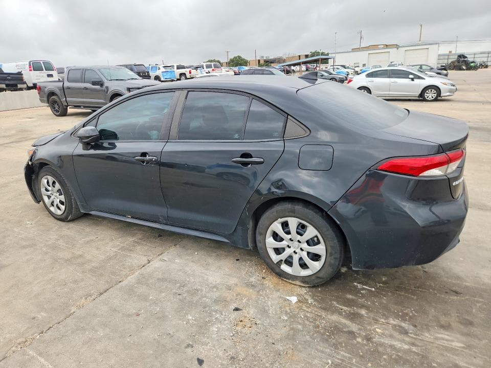 2022 TOYOTA COROLLA LE 2