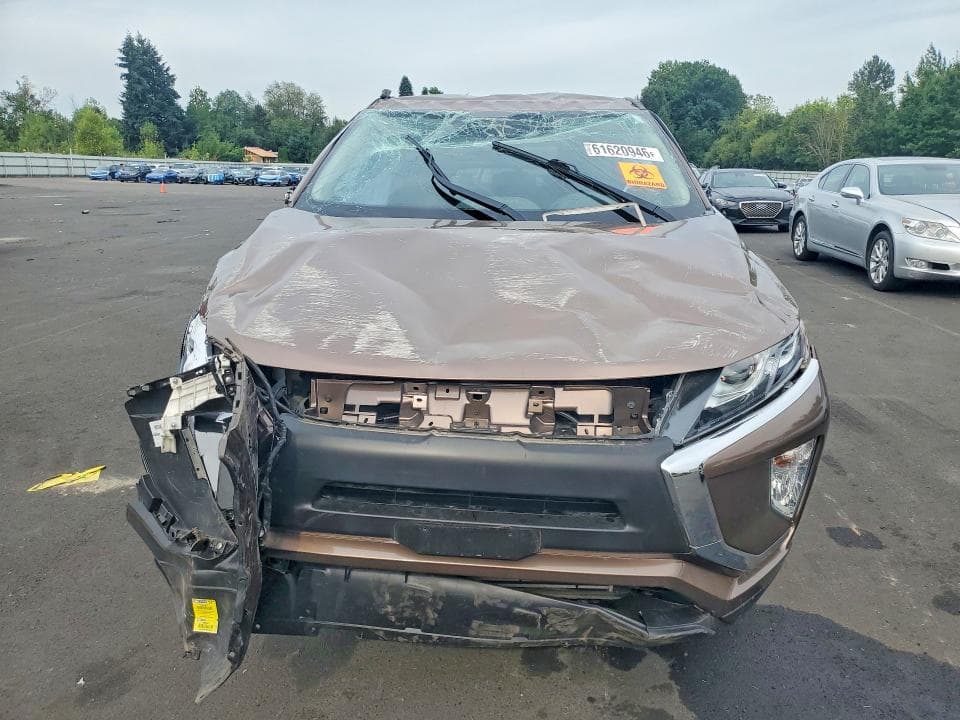 2020 MITSUBISHI ECLIPSE CROSS ES 5