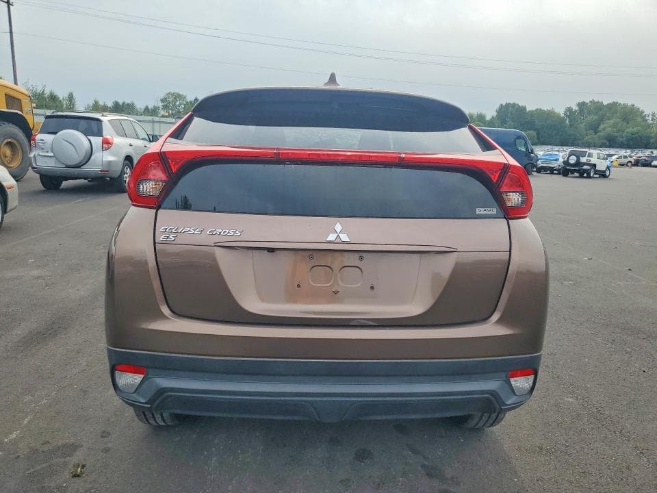 2020 MITSUBISHI ECLIPSE CROSS ES 6