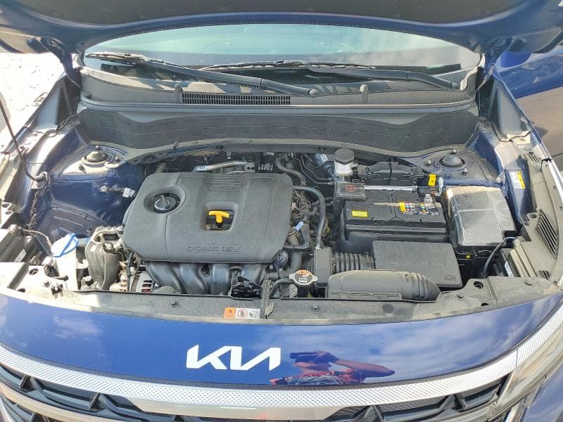 2024 KIA SELTOS EX 12