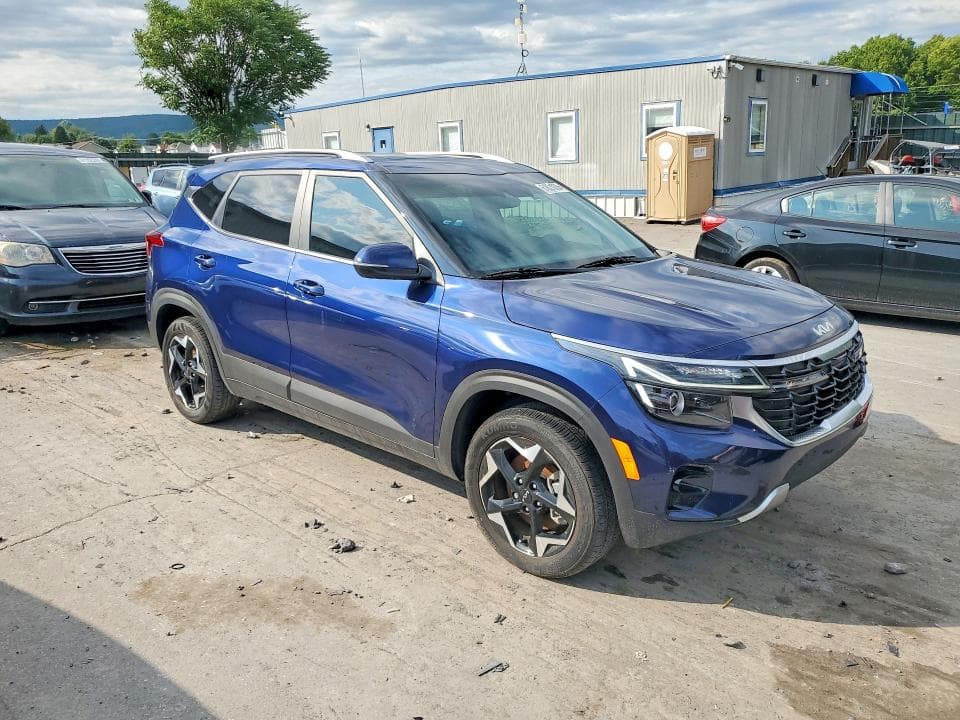 2024 KIA SELTOS EX 4