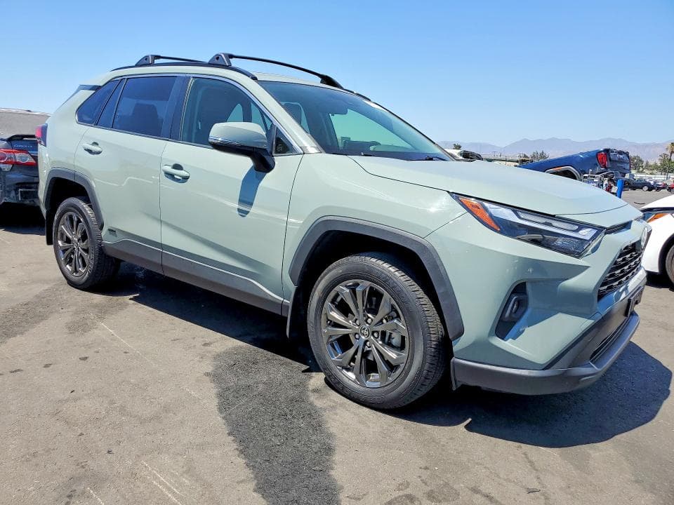 2023 TOYOTA RAV4 XLE PREMIUM 4
