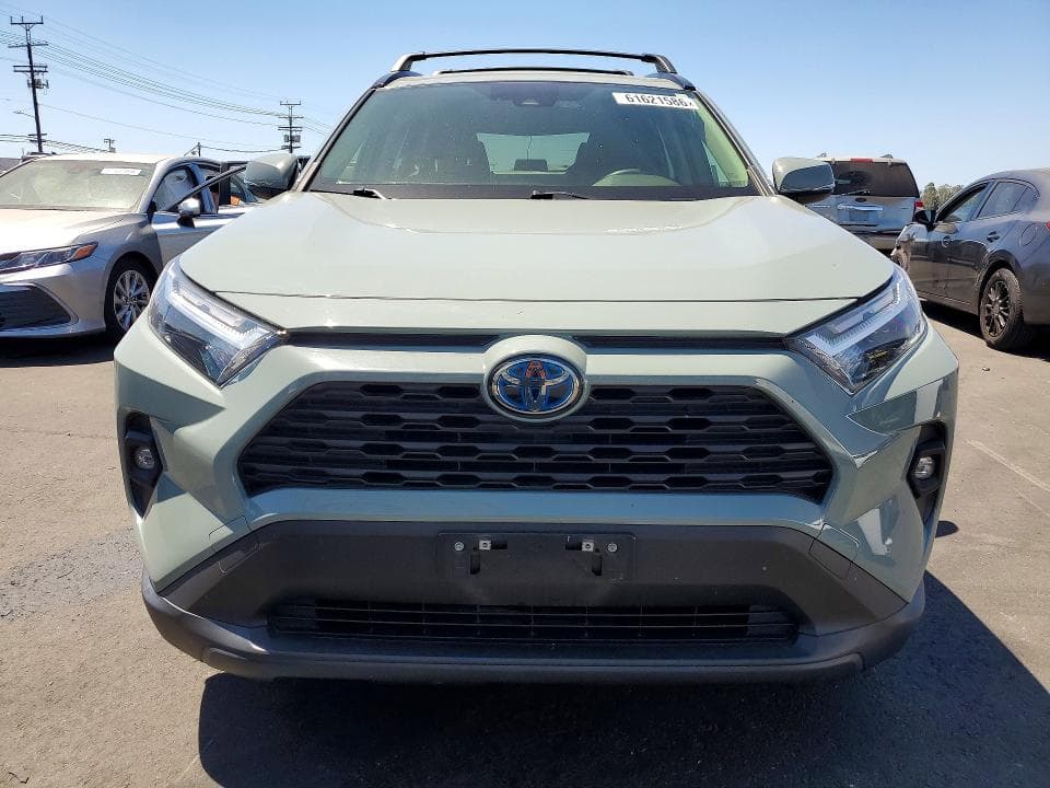 2023 TOYOTA RAV4 XLE PREMIUM 5
