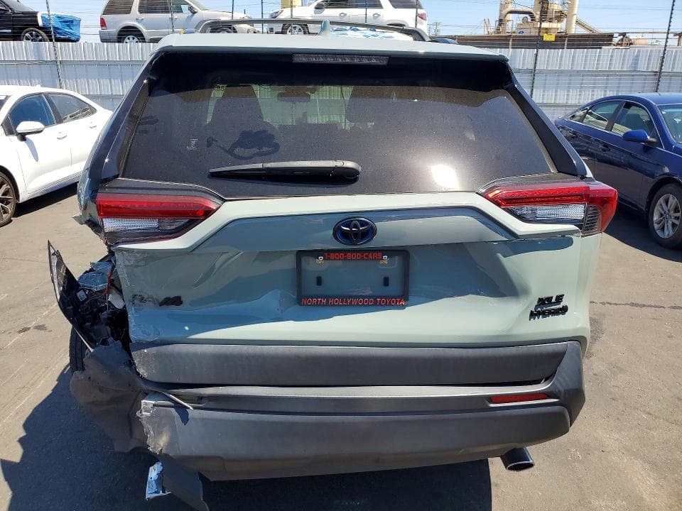 2023 TOYOTA RAV4 XLE PREMIUM 6