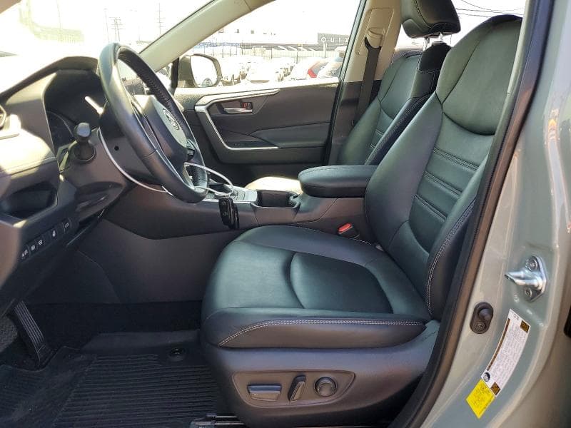 2023 TOYOTA RAV4 XLE PREMIUM 7