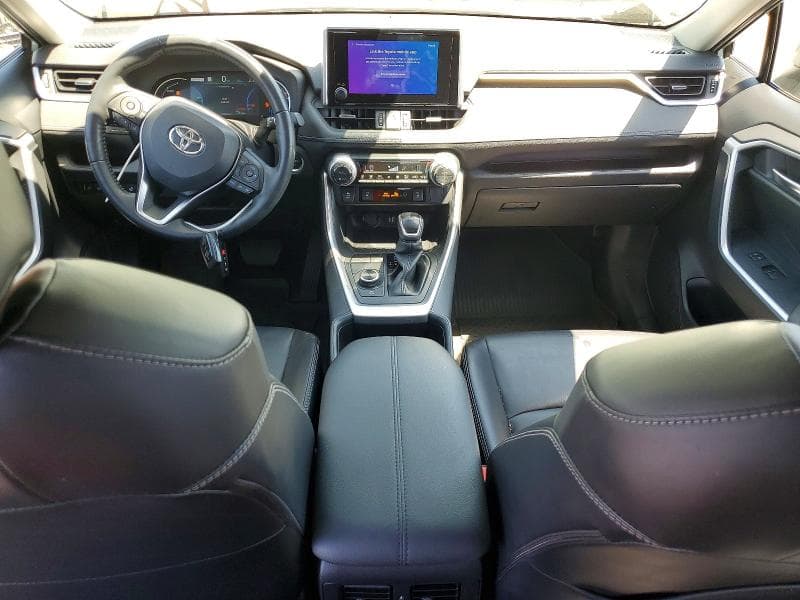 2023 TOYOTA RAV4 XLE PREMIUM 8