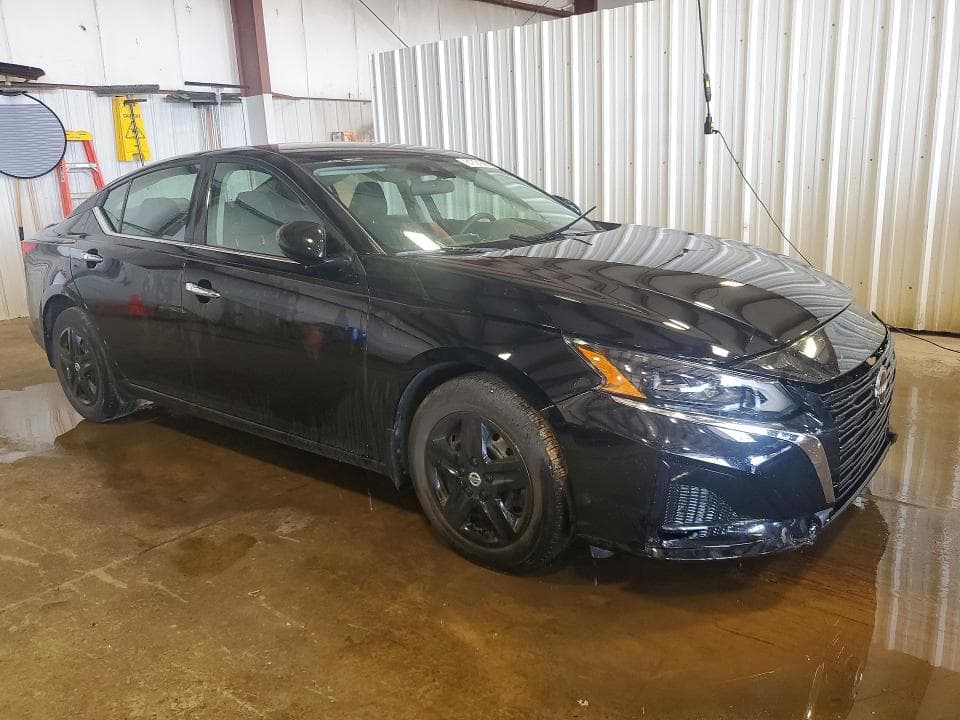 2024 NISSAN ALTIMA S 4