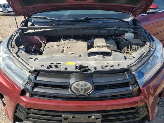 2018 TOYOTA HIGHLANDER SE SE 12