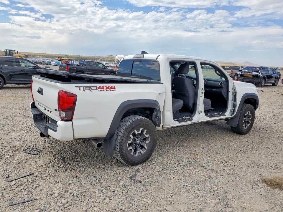 2018 TOYOTA TACOMA TRD OFF-ROAD 3
