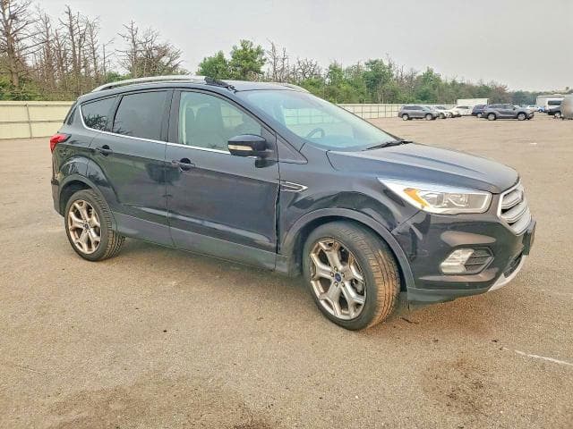 2019 FORD ESCAPE TITANIUM 4
