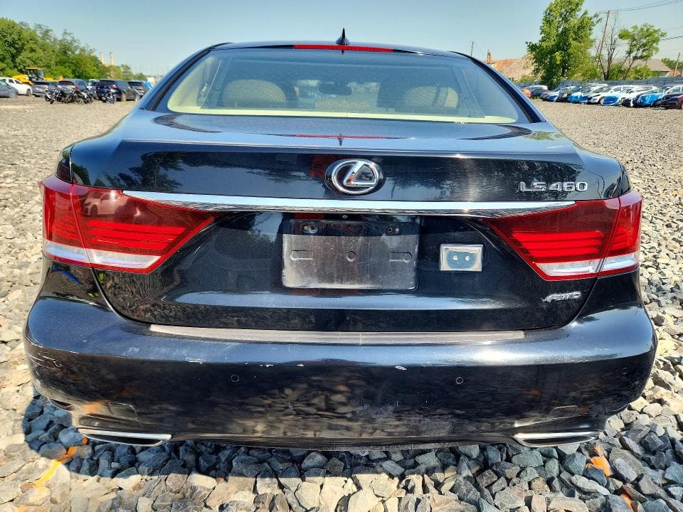 2017 LEXUS LS 460 6