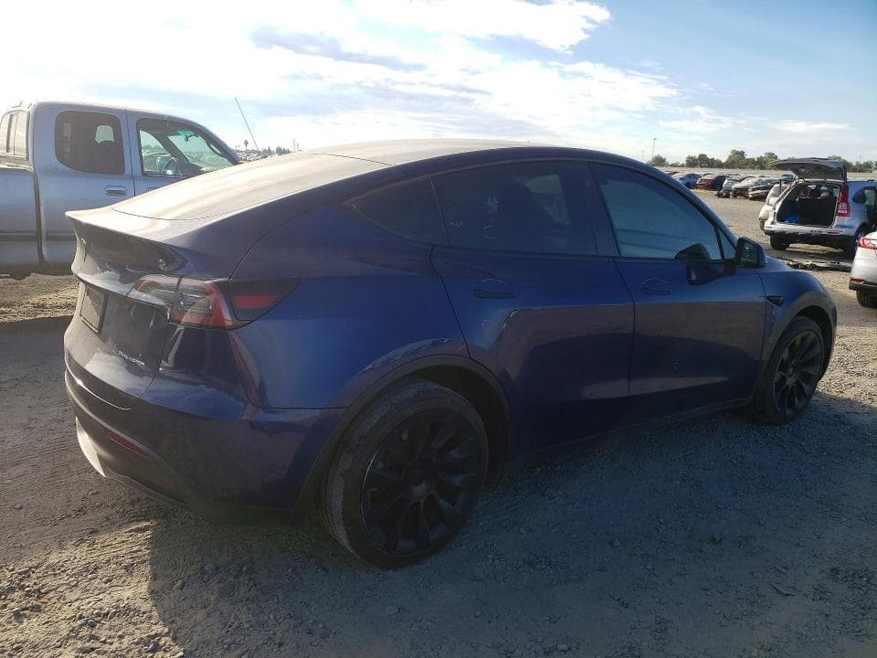 2023 TESLA MODEL Y 3