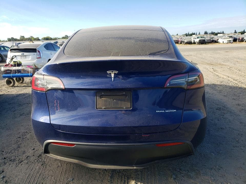 2023 TESLA MODEL Y 6